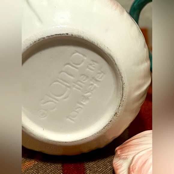 Sigma The Tastesetter Roses Design Creamer and Sugar Set - Picture 7 of 7